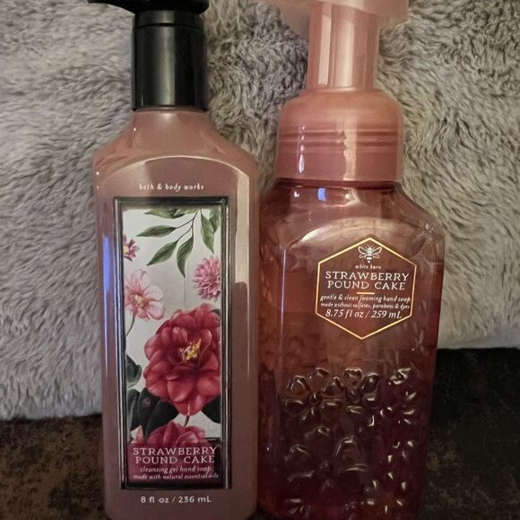 Bath & Body Works Strawberry Pound Cake Hand Soap Bundle - Picture 1 of 6
